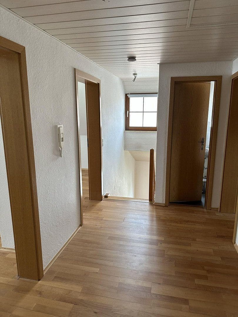 Predaj domu 120 m², pozemek 620 m², Bad Schussenried, Bádensko-Wurttembersko Predaj domu 120 m², pozemek 620 m², Bad Schussenried, Bádensko-Wurttembersko