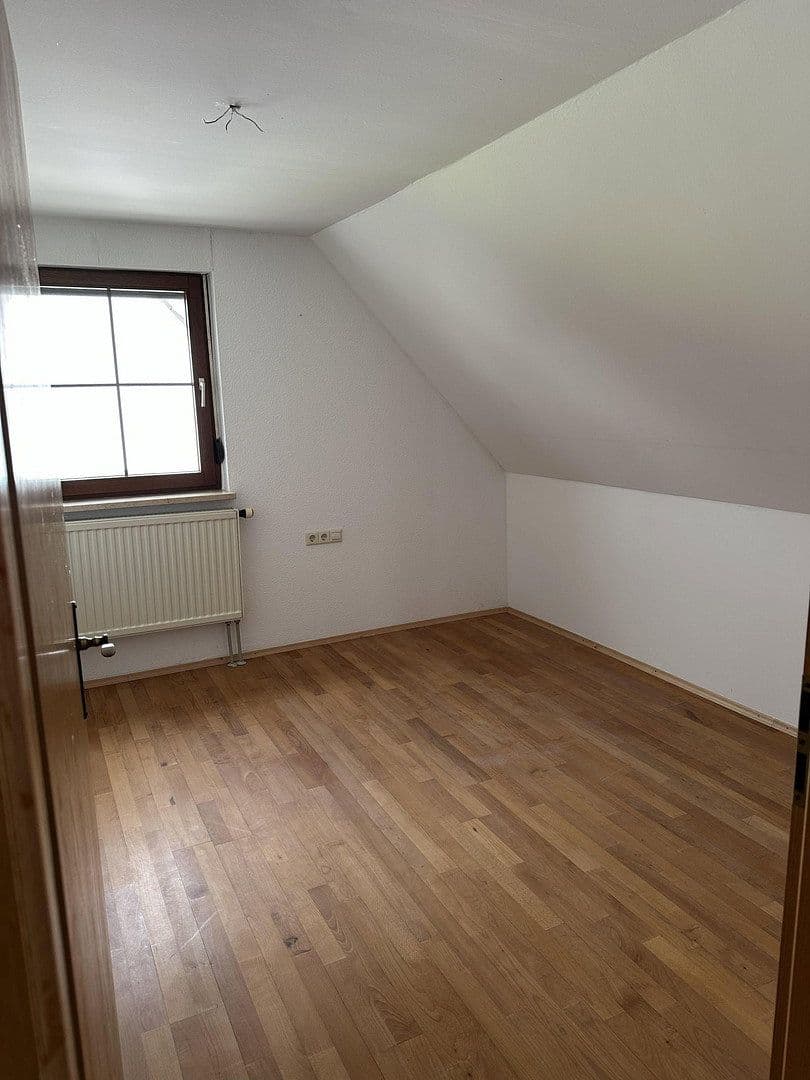 Predaj domu 120 m², pozemek 620 m², Bad Schussenried, Bádensko-Wurttembersko Predaj domu 120 m², pozemek 620 m², Bad Schussenried, Bádensko-Wurttembersko
