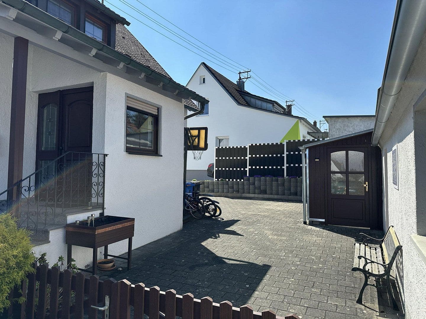 Predaj domu 120 m², pozemek 620 m², Bad Schussenried, Bádensko-Wurttembersko Predaj domu 120 m², pozemek 620 m², Bad Schussenried, Bádensko-Wurttembersko