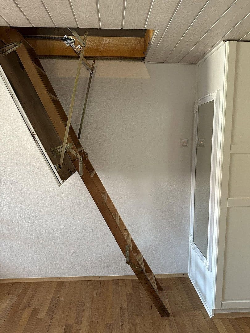 Predaj domu 120 m², pozemek 620 m², Bad Schussenried, Bádensko-Wurttembersko Predaj domu 120 m², pozemek 620 m², Bad Schussenried, Bádensko-Wurttembersko