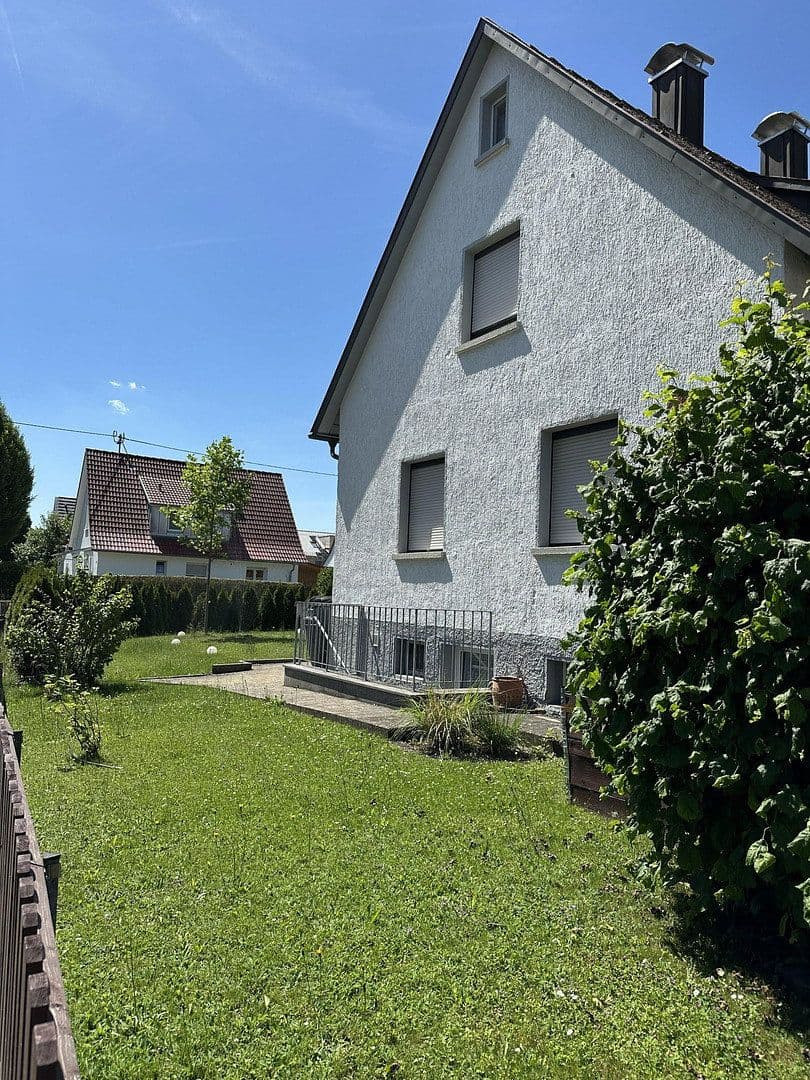 Predaj domu 120 m², pozemek 620 m², Bad Schussenried, Bádensko-Wurttembersko Predaj domu 120 m², pozemek 620 m², Bad Schussenried, Bádensko-Wurttembersko