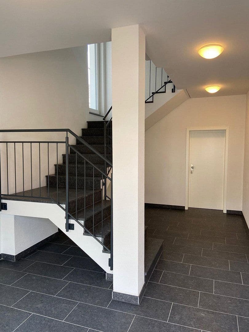 Prenájom bytu 2-izbový 70 m², Tuttlingen, Bádensko-Wurttembersko Prenájom bytu 2-izbový 70 m², Tuttlingen, Bádensko-Wurttembersko