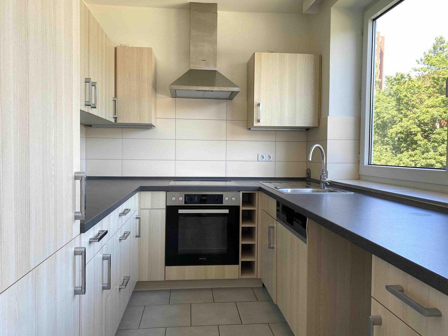 Predaj bytu 3-izbový 95 m², Hamburg, Hamburg Predaj bytu 3-izbový 95 m², Hamburg, Hamburg