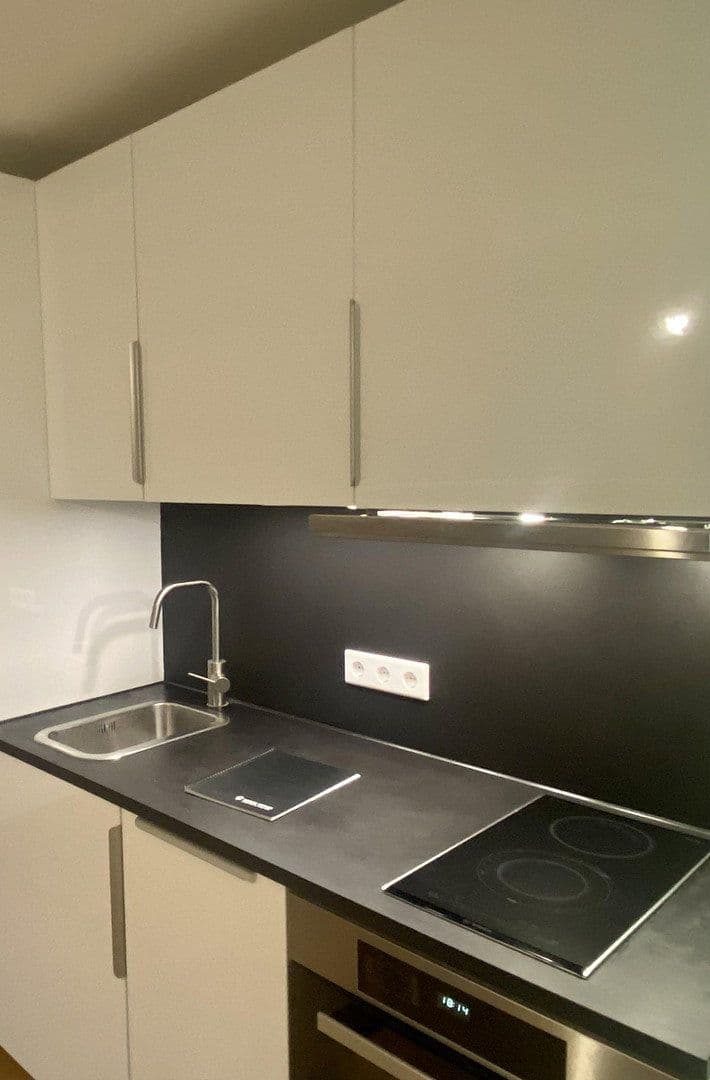 Prenájom bytu 1-izbový 28 m², Ickstattstrasse 34, München, Bavorsko Prenájom bytu 1-izbový 28 m², Ickstattstrasse 34, München, Bavorsko
