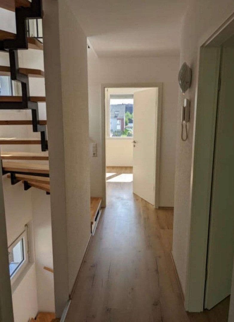 Predaj domu 144 m², pozemek 150 m², Flein, Bádensko-Wurttembersko Predaj domu 144 m², pozemek 150 m², Flein, Bádensko-Wurttembersko
