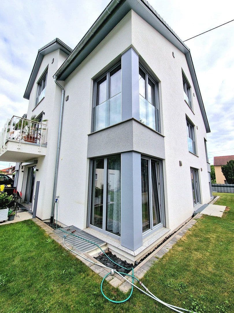 Prenájom bytu 3-izbový 86 m², Von-Gemmingen-Str. 15, Bad Rappenau, Bádensko-Wurttembersko Prenájom bytu 3-izbový 86 m², Von-Gemmingen-Str. 15, Bad Rappenau, Bádensko-Wurttembersko