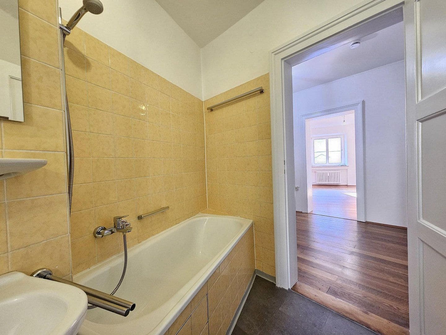Prenájom bytu 2-izbový 70 m², Franziskaner Straße 3, München, Bavorsko Prenájom bytu 2-izbový 70 m², Franziskaner Straße 3, München, Bavorsko
