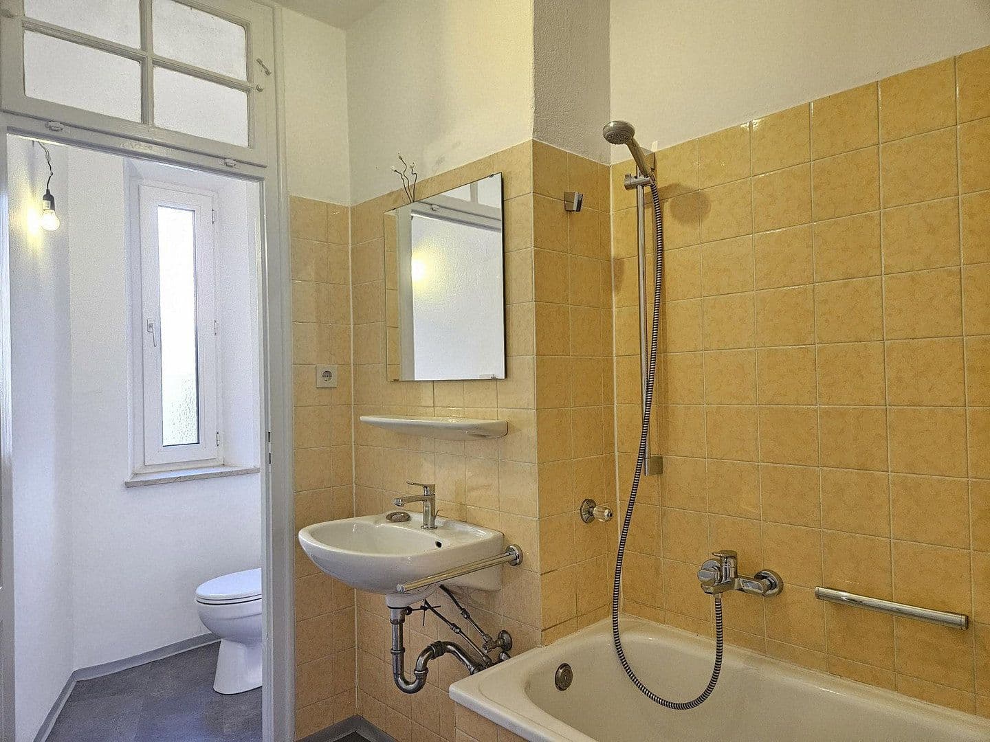 Prenájom bytu 2-izbový 70 m², Franziskaner Straße 3, München, Bavorsko Prenájom bytu 2-izbový 70 m², Franziskaner Straße 3, München, Bavorsko