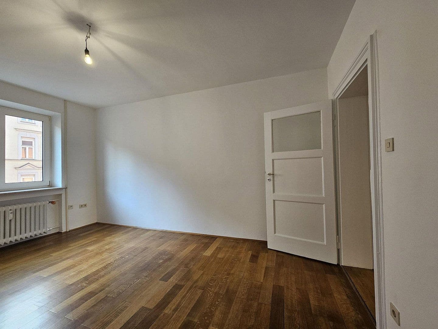 Prenájom bytu 2-izbový 70 m², Franziskaner Straße 3, München, Bavorsko Prenájom bytu 2-izbový 70 m², Franziskaner Straße 3, München, Bavorsko