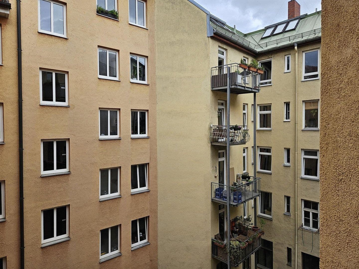 Prenájom bytu 2-izbový 70 m², Franziskaner Straße 3, München, Bavorsko Prenájom bytu 2-izbový 70 m², Franziskaner Straße 3, München, Bavorsko