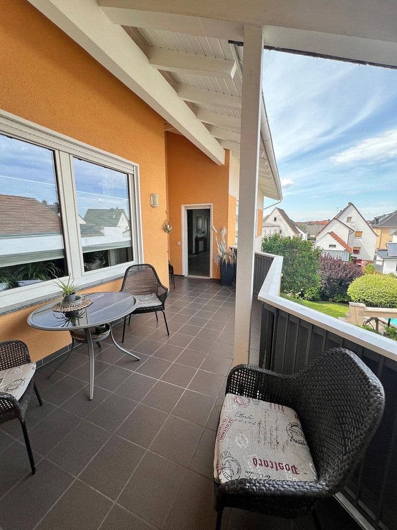 Predaj domu 260 m², pozemek 488 m², Mainhausen, Hesensko Predaj domu 260 m², pozemek 488 m², Mainhausen, Hesensko