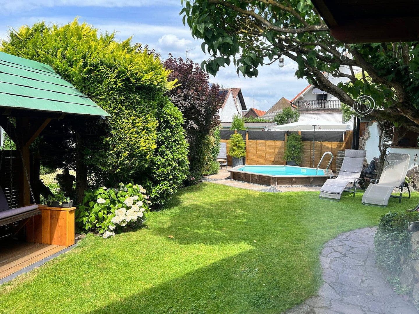 Predaj domu 260 m², pozemek 488 m², Mainhausen, Hesensko Predaj domu 260 m², pozemek 488 m², Mainhausen, Hesensko