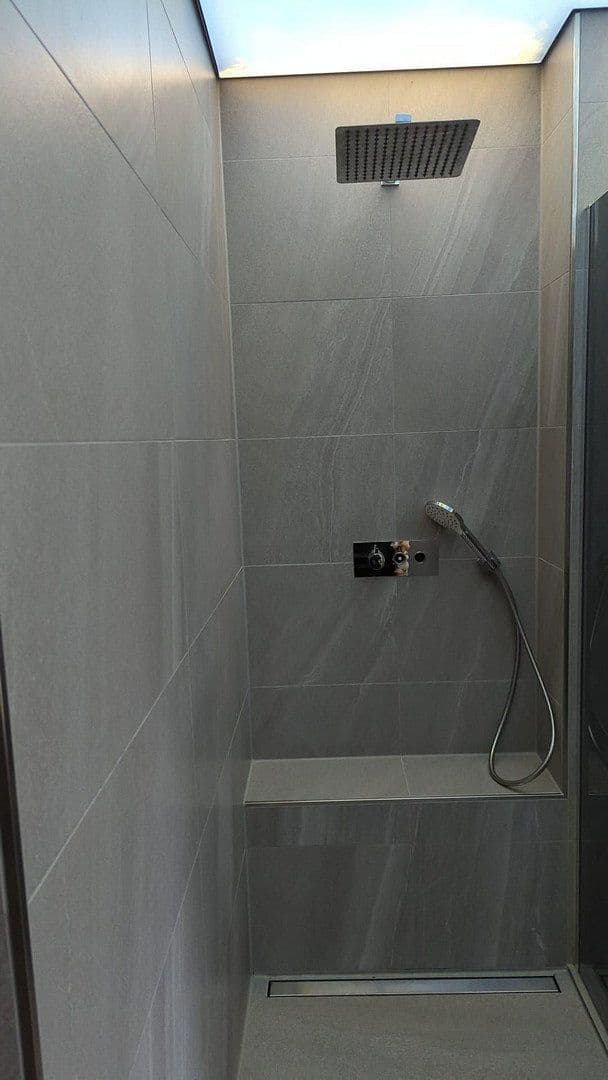 Predaj domu 200 m², pozemek 613 m², Reilingen, Bádensko-Wurttembersko Predaj domu 200 m², pozemek 613 m², Reilingen, Bádensko-Wurttembersko