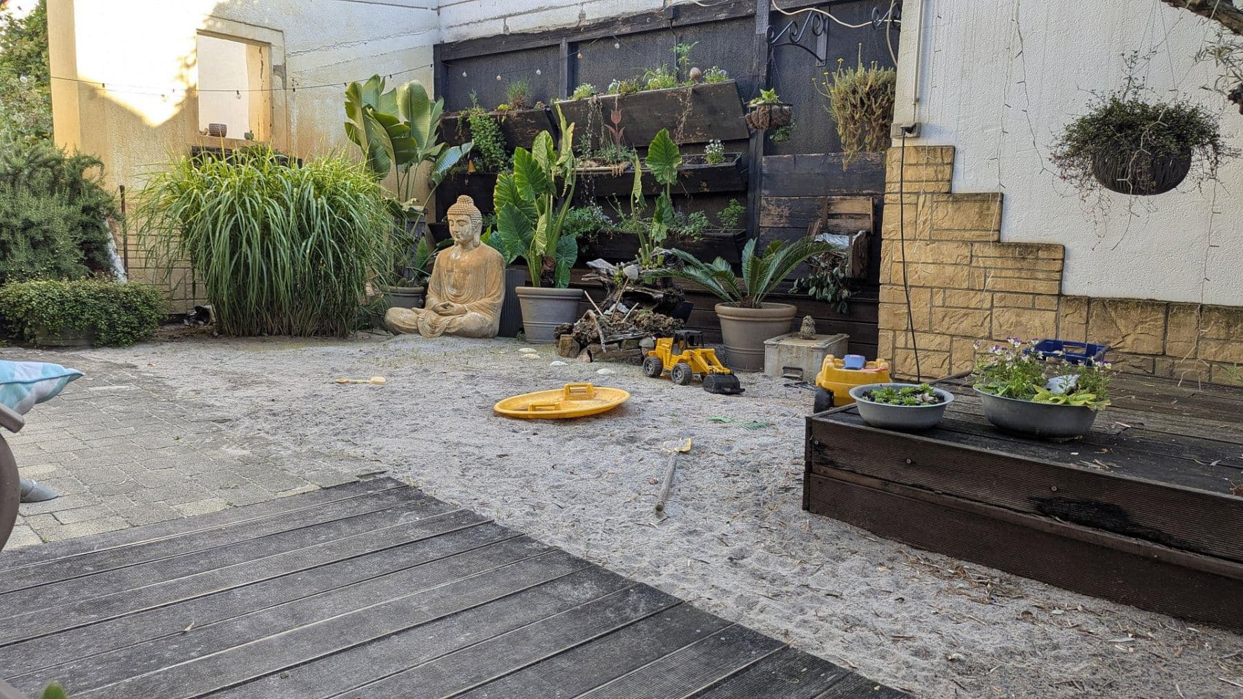 Predaj domu 200 m², pozemek 613 m², Reilingen, Bádensko-Wurttembersko Predaj domu 200 m², pozemek 613 m², Reilingen, Bádensko-Wurttembersko