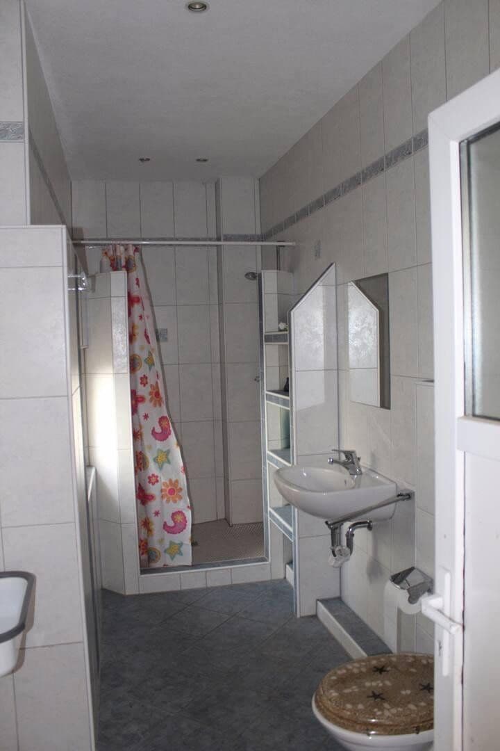Predaj domu 200 m², pozemek 613 m², Reilingen, Bádensko-Wurttembersko Predaj domu 200 m², pozemek 613 m², Reilingen, Bádensko-Wurttembersko
