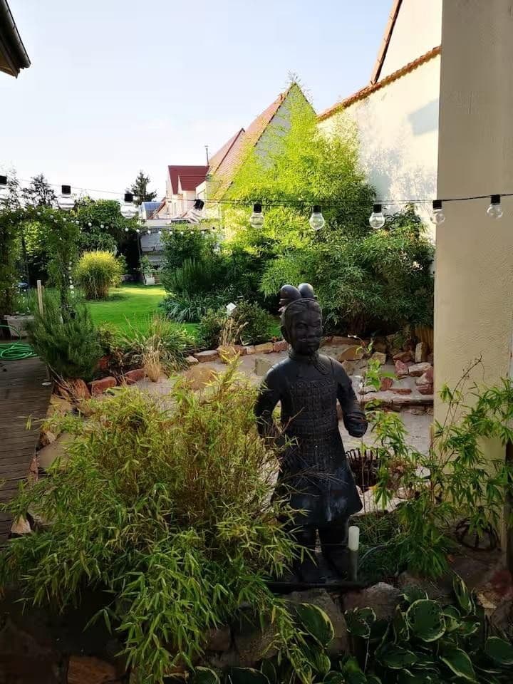 Predaj domu 200 m², pozemek 613 m², Reilingen, Bádensko-Wurttembersko Predaj domu 200 m², pozemek 613 m², Reilingen, Bádensko-Wurttembersko