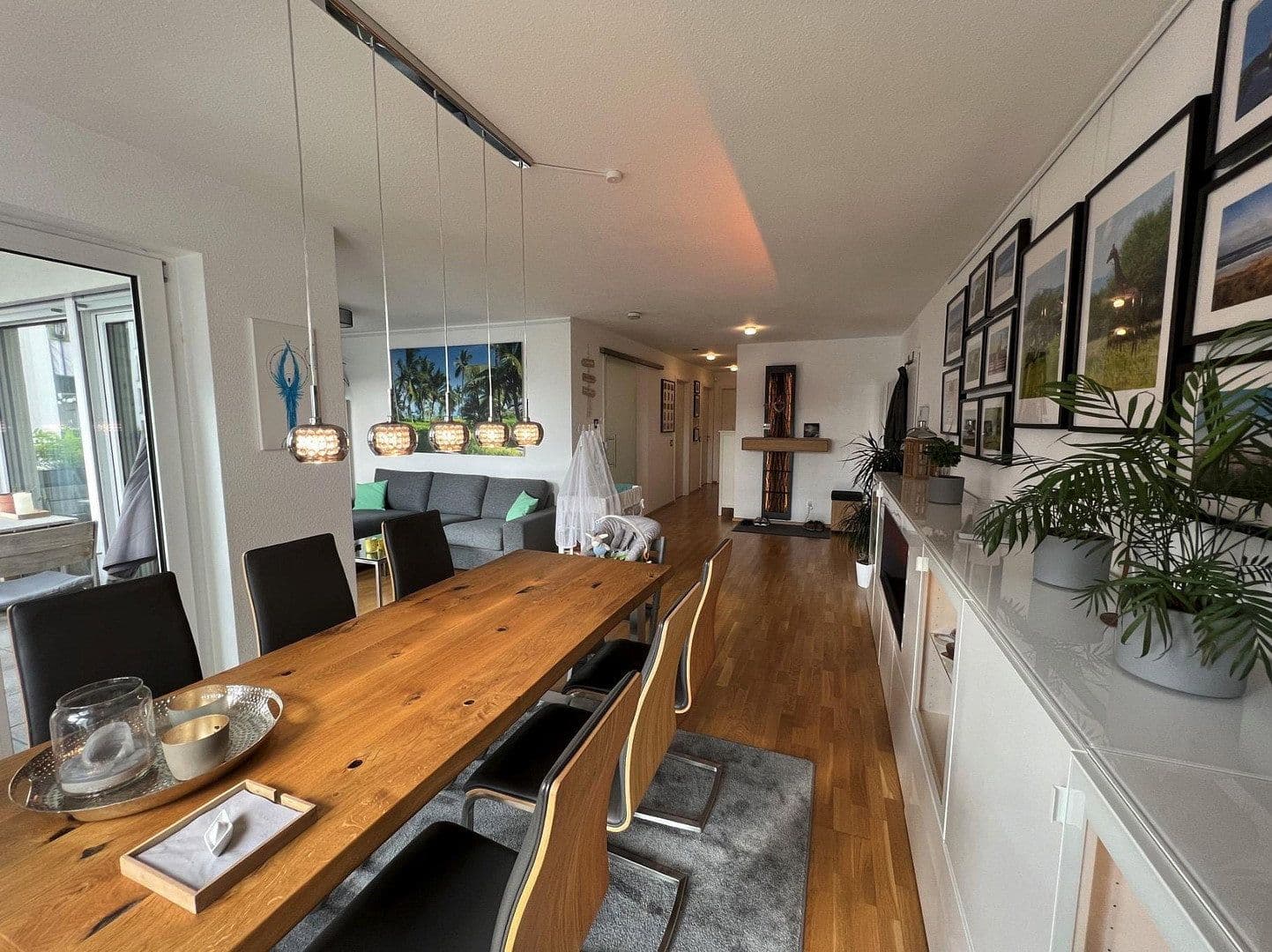 Prenájom bytu 3-izbový 94 m², Oswald-Hesse-Straße 14, Stuttgart, Bádensko-Wurttembersko Prenájom bytu 3-izbový 94 m², Oswald-Hesse-Straße 14, Stuttgart, Bádensko-Wurttembersko