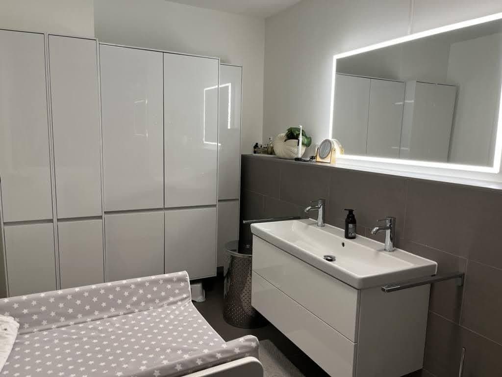 Predaj bytu 5-izbový 124 m², Hamburg, Hamburg Predaj bytu 5-izbový 124 m², Hamburg, Hamburg