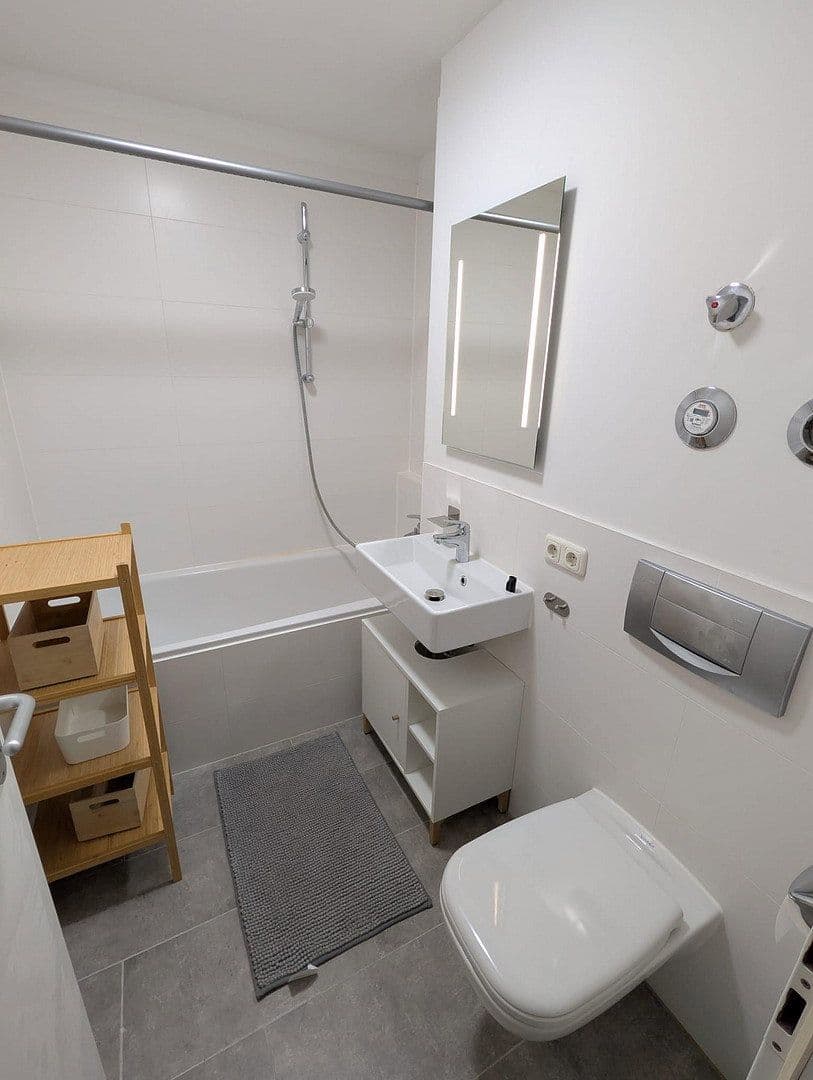 Prenájom bytu 1-izbový 51 m², Fürstenfeldbruck, Bavorsko Prenájom bytu 1-izbový 51 m², Fürstenfeldbruck, Bavorsko