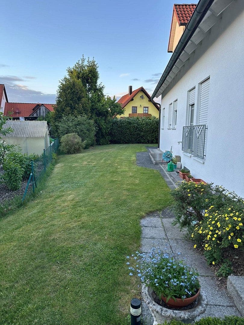 Prenájom domu 121 m², pozemek 857 m², Muhr am See, Bavorsko Prenájom domu 121 m², pozemek 857 m², Muhr am See, Bavorsko