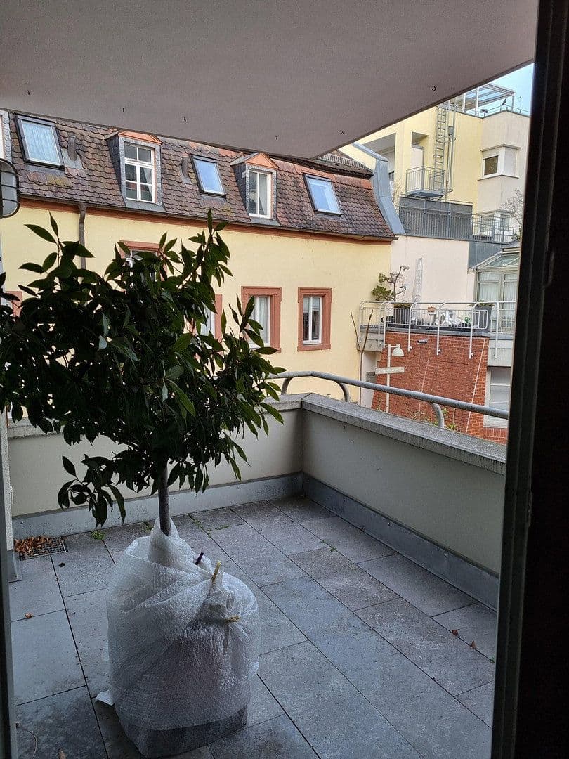 Prenájom bytu 2-izbový 54 m², Würzburg, Bavorsko Prenájom bytu 2-izbový 54 m², Würzburg, Bavorsko