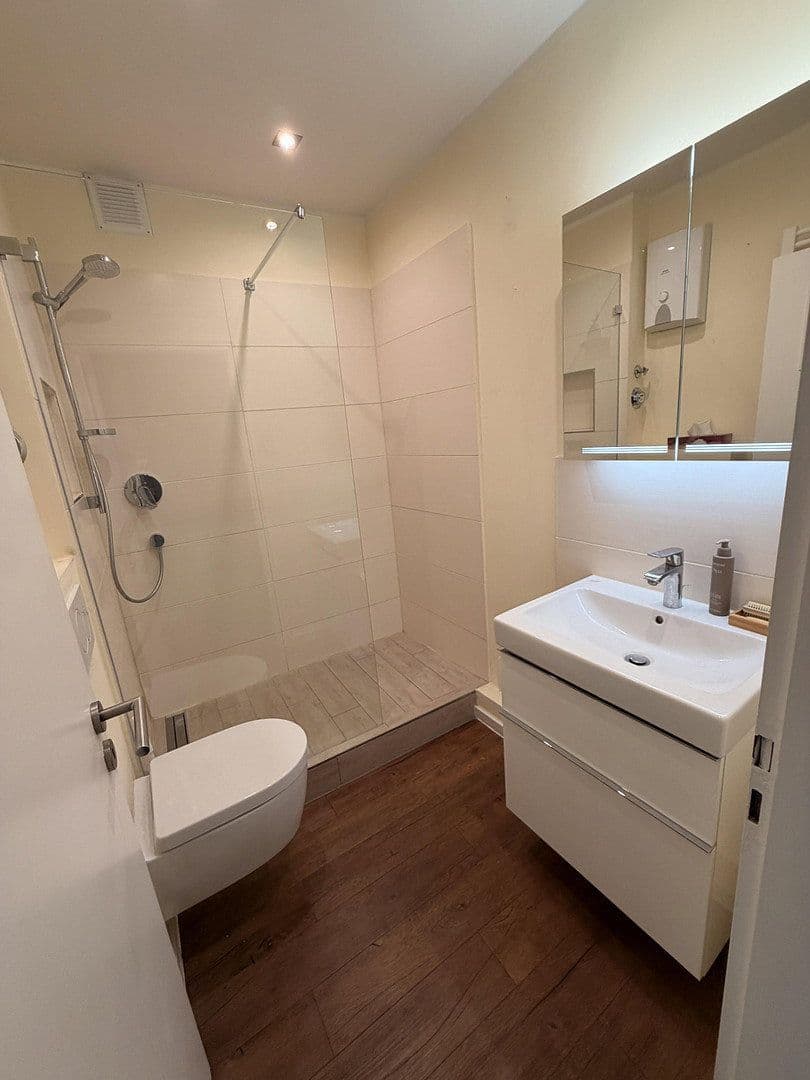 Prenájom bytu 2-izbový 55 m², Hamburg, Hamburg Prenájom bytu 2-izbový 55 m², Hamburg, Hamburg
