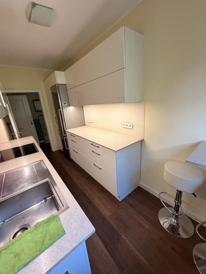 Prenájom bytu 2-izbový 55 m², Hamburg, Hamburg Prenájom bytu 2-izbový 55 m², Hamburg, Hamburg