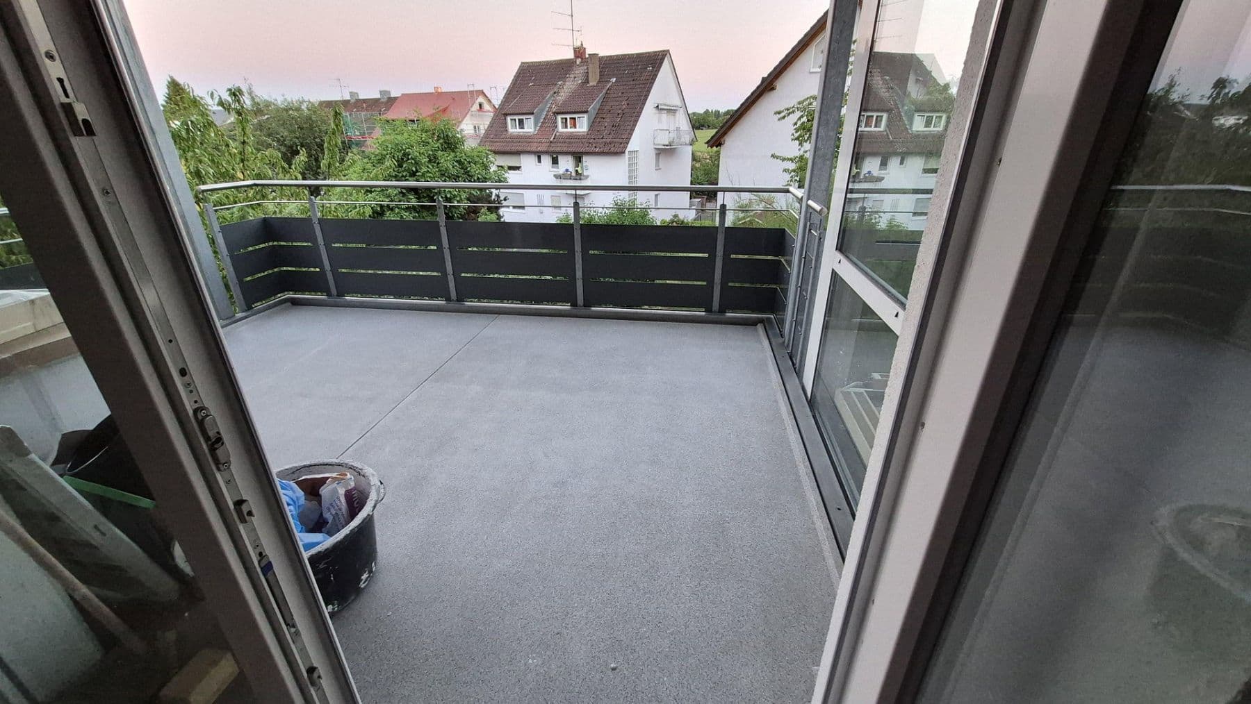 Prenájom bytu 3-izbový 87 m², Stuttgart, Bádensko-Wurttembersko Prenájom bytu 3-izbový 87 m², Stuttgart, Bádensko-Wurttembersko