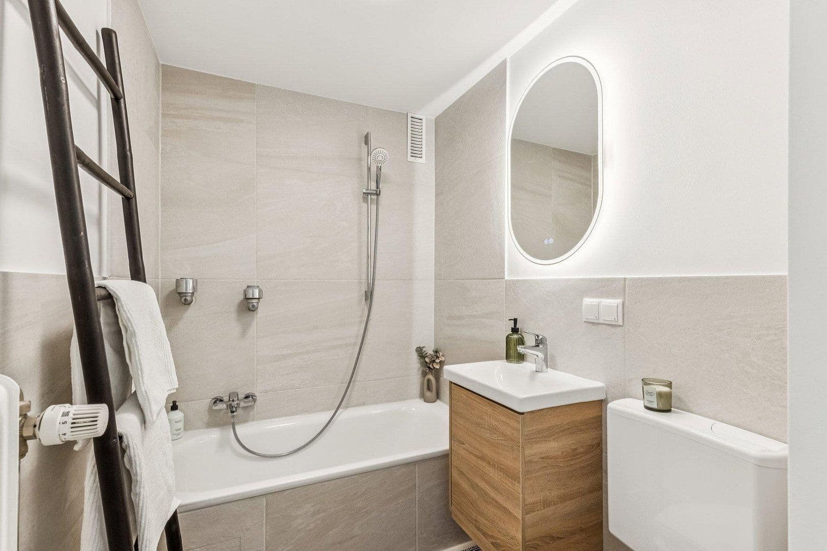 Predaj bytu 1-izbový 36 m², Mannheim, Bádensko-Wurttembersko Predaj bytu 1-izbový 36 m², Mannheim, Bádensko-Wurttembersko