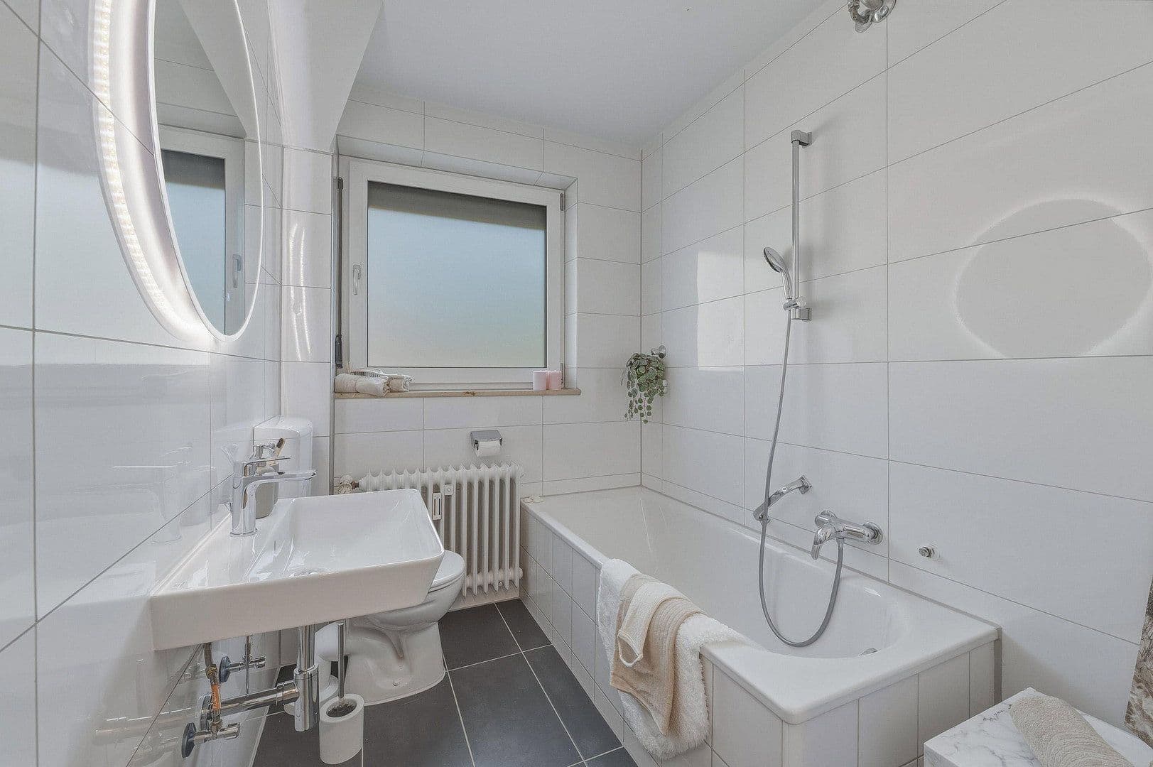 Predaj bytu 3-izbový 80 m², Brühlstr. 22, Beuren, Bádensko-Wurttembersko Predaj bytu 3-izbový 80 m², Brühlstr. 22, Beuren, Bádensko-Wurttembersko