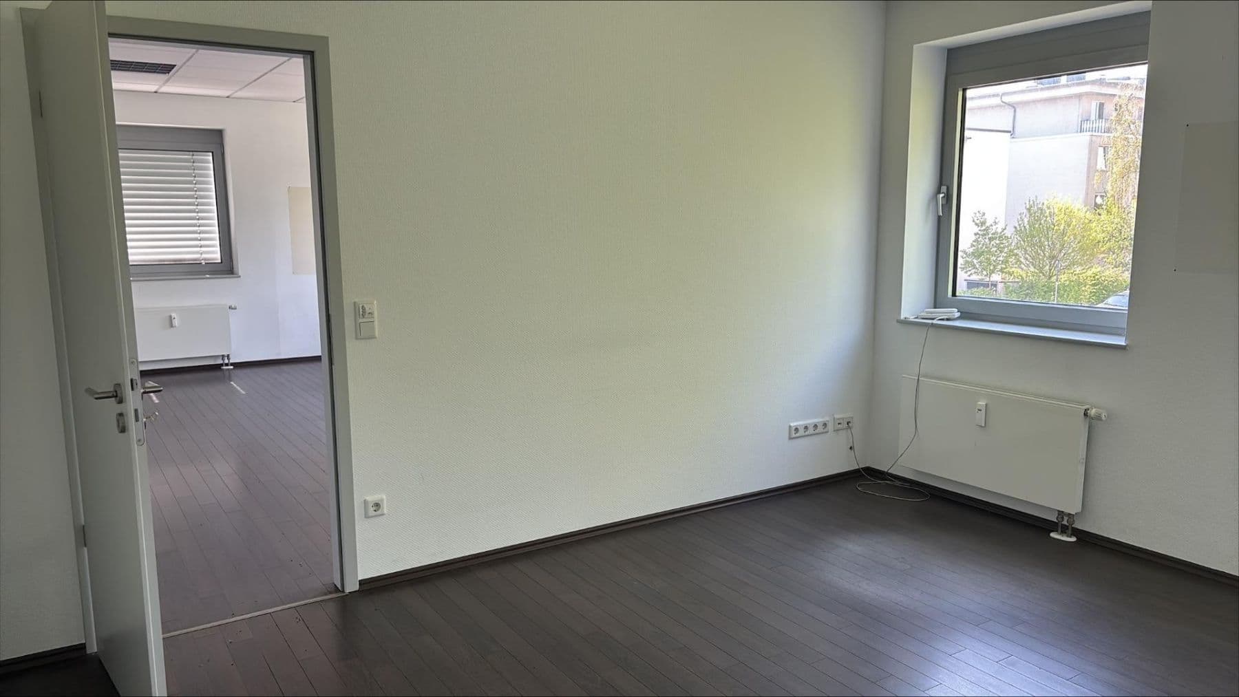 Prenájom kancelárie 485 m², Frankfurt-Zeilsheim, Hesensko Prenájom kancelárie 485 m², Frankfurt-Zeilsheim, Hesensko