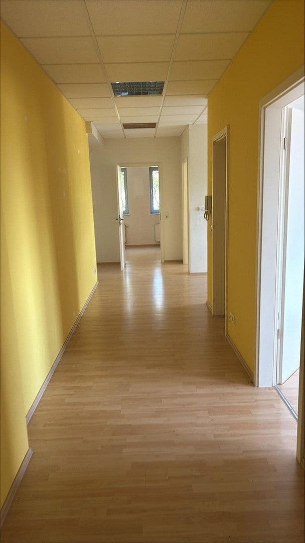 Prenájom kancelárie 485 m², Frankfurt-Zeilsheim, Hesensko Prenájom kancelárie 485 m², Frankfurt-Zeilsheim, Hesensko