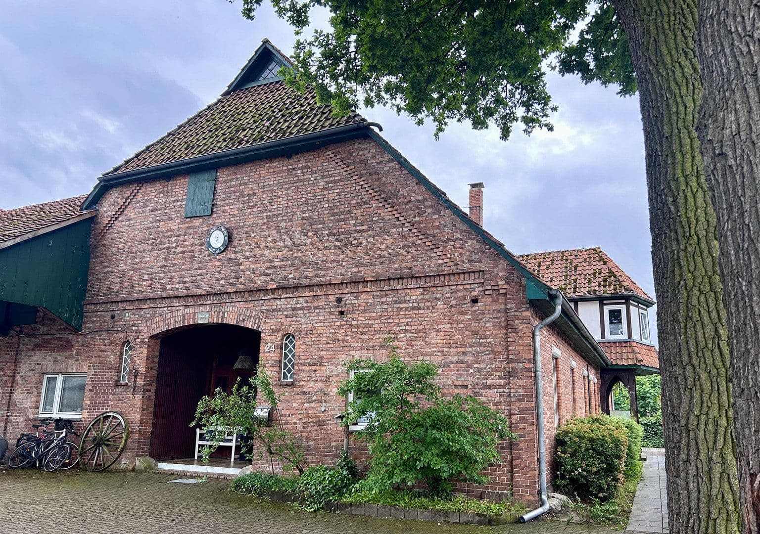 Prenájom domu 210 m², pozemek 500 m², Höfestraße 24, Isernhagen, Dolné Sasko Prenájom domu 210 m², pozemek 500 m², Höfestraße 24, Isernhagen, Dolné Sasko