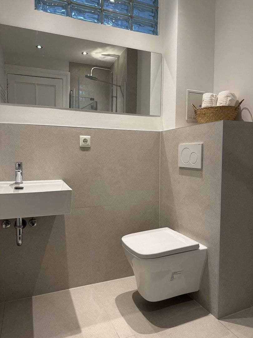 Predaj bytu 1-izbový 27 m², Berlin, Berlín Predaj bytu 1-izbový 27 m², Berlin, Berlín