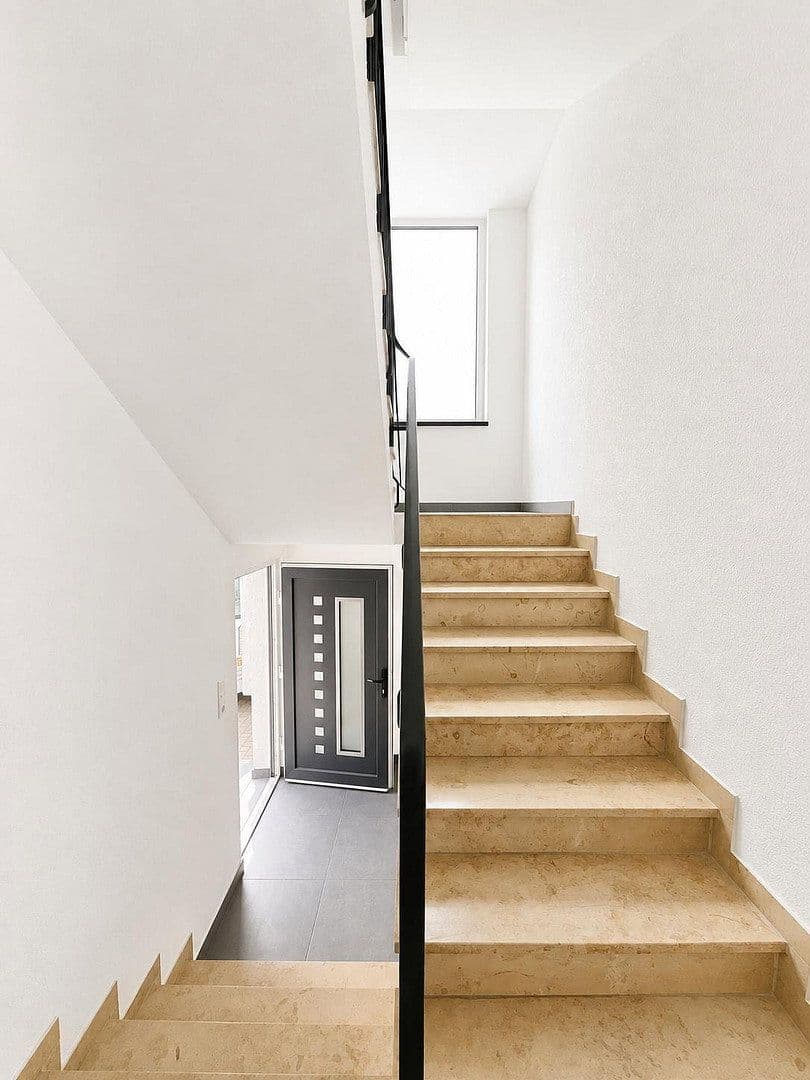 Predaj domu 192 m², pozemek 649 m², Friedrich-Ebert-Straße 68, Erzhausen, Hesensko Predaj domu 192 m², pozemek 649 m², Friedrich-Ebert-Straße 68, Erzhausen, Hesensko