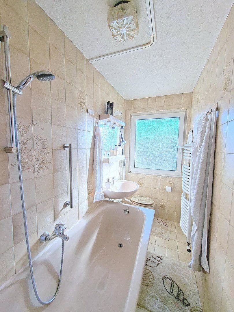 Predaj domu 150 m², pozemek 656 m², Offenbach, Hesensko Predaj domu 150 m², pozemek 656 m², Offenbach, Hesensko