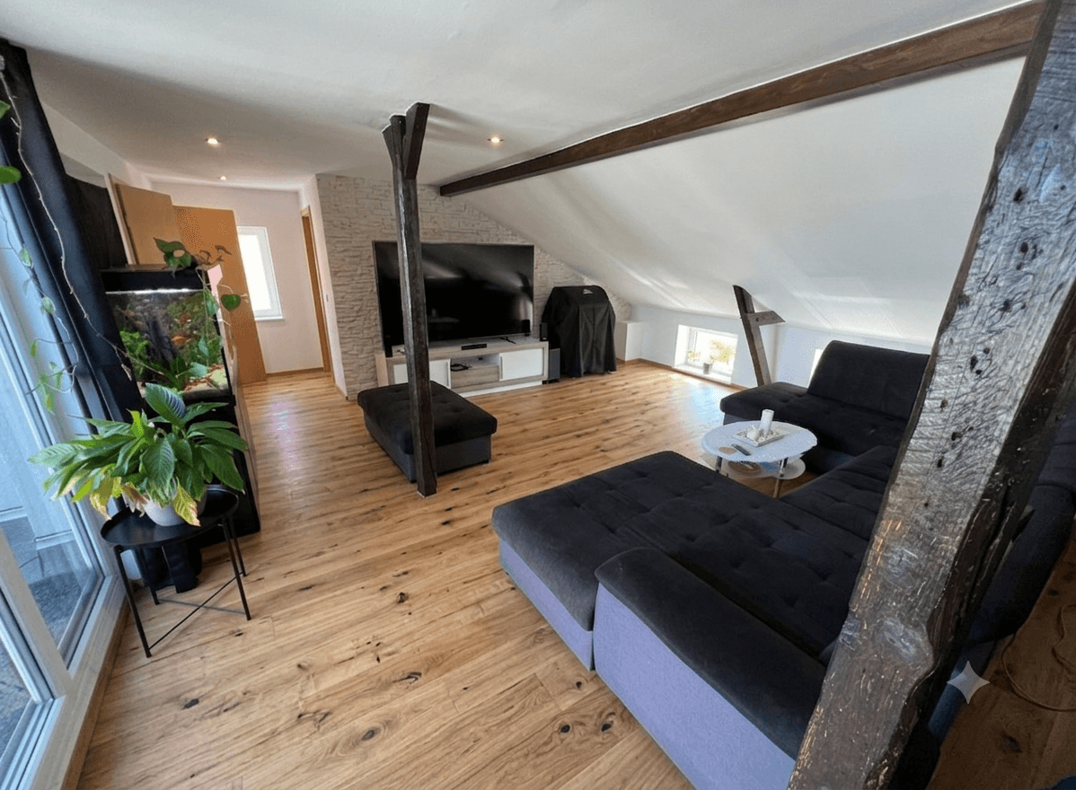 Prenájom bytu 5-izbový 105 m², Kaakstraße 21, Wilhelmshaven, Dolné Sasko Prenájom bytu 5-izbový 105 m², Kaakstraße 21, Wilhelmshaven, Dolné Sasko