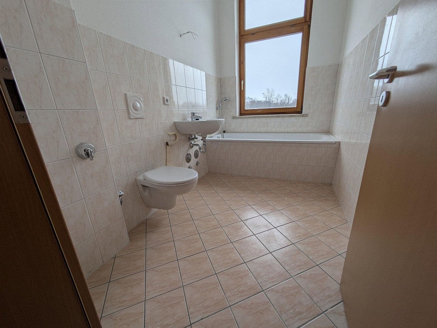 Prenájom bytu 1-izbový 39 m², Paracelsussstr. 5a, Halle, Sasko-Anhaltsko Prenájom bytu 1-izbový 39 m², Paracelsussstr. 5a, Halle, Sasko-Anhaltsko