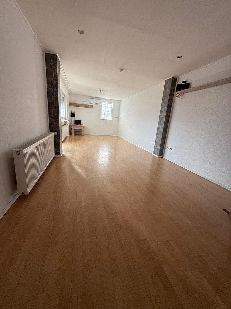 Predaj domu 170 m², pozemek 212 m², Griesheim, Hesensko Predaj domu 170 m², pozemek 212 m², Griesheim, Hesensko