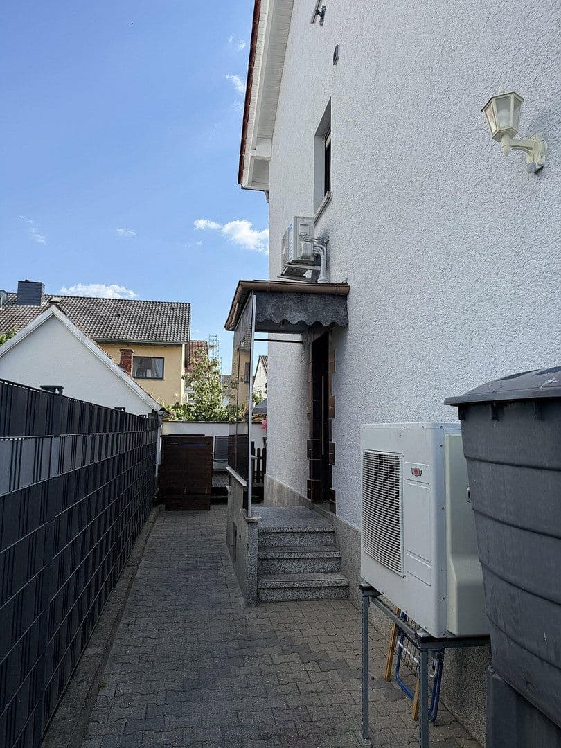 Predaj domu 170 m², pozemek 212 m², Griesheim, Hesensko Predaj domu 170 m², pozemek 212 m², Griesheim, Hesensko