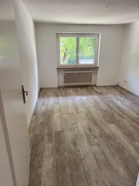 Prenájom bytu 5-izbový 122 m², Berg, Bavorsko Prenájom bytu 5-izbový 122 m², Berg, Bavorsko