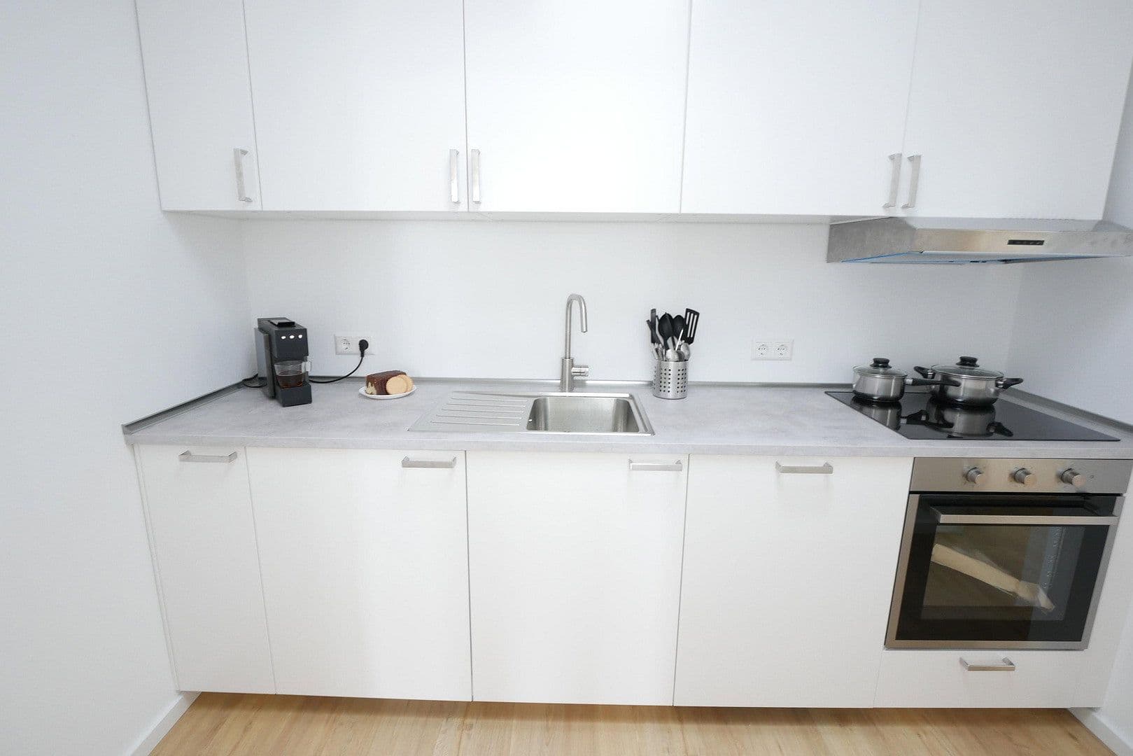 Prenájom bytu 25 m², Stuttgart, Bádensko-Wurttembersko Prenájom bytu 25 m², Stuttgart, Bádensko-Wurttembersko