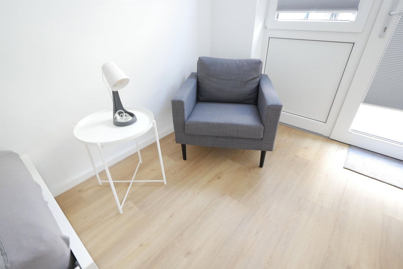 Prenájom bytu 25 m², Stuttgart, Bádensko-Wurttembersko Prenájom bytu 25 m², Stuttgart, Bádensko-Wurttembersko