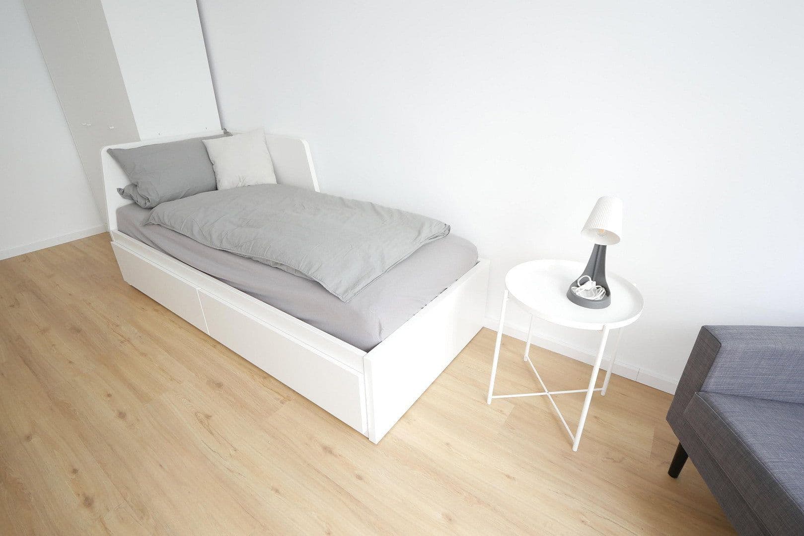 Prenájom bytu 25 m², Stuttgart, Bádensko-Wurttembersko Prenájom bytu 25 m², Stuttgart, Bádensko-Wurttembersko
