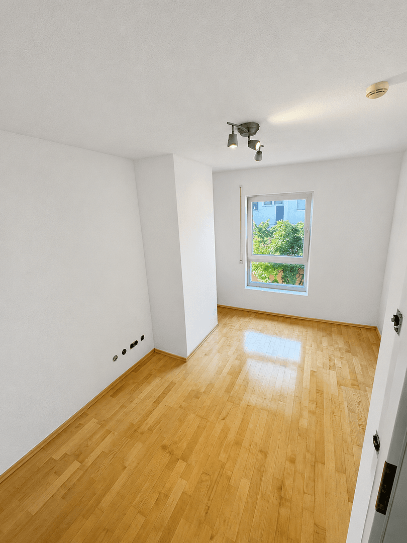 Prenájom domu 112 m², pozemek 162 m², Baiersdorf, Bavorsko Prenájom domu 112 m², pozemek 162 m², Baiersdorf, Bavorsko
