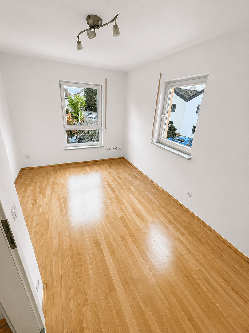 Prenájom domu 112 m², pozemek 162 m², Baiersdorf, Bavorsko Prenájom domu 112 m², pozemek 162 m², Baiersdorf, Bavorsko