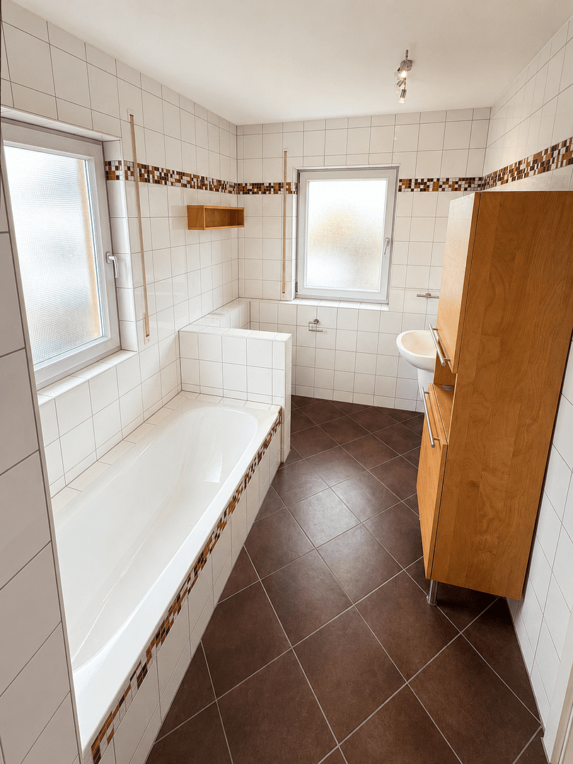 Prenájom domu 112 m², pozemek 162 m², Baiersdorf, Bavorsko Prenájom domu 112 m², pozemek 162 m², Baiersdorf, Bavorsko