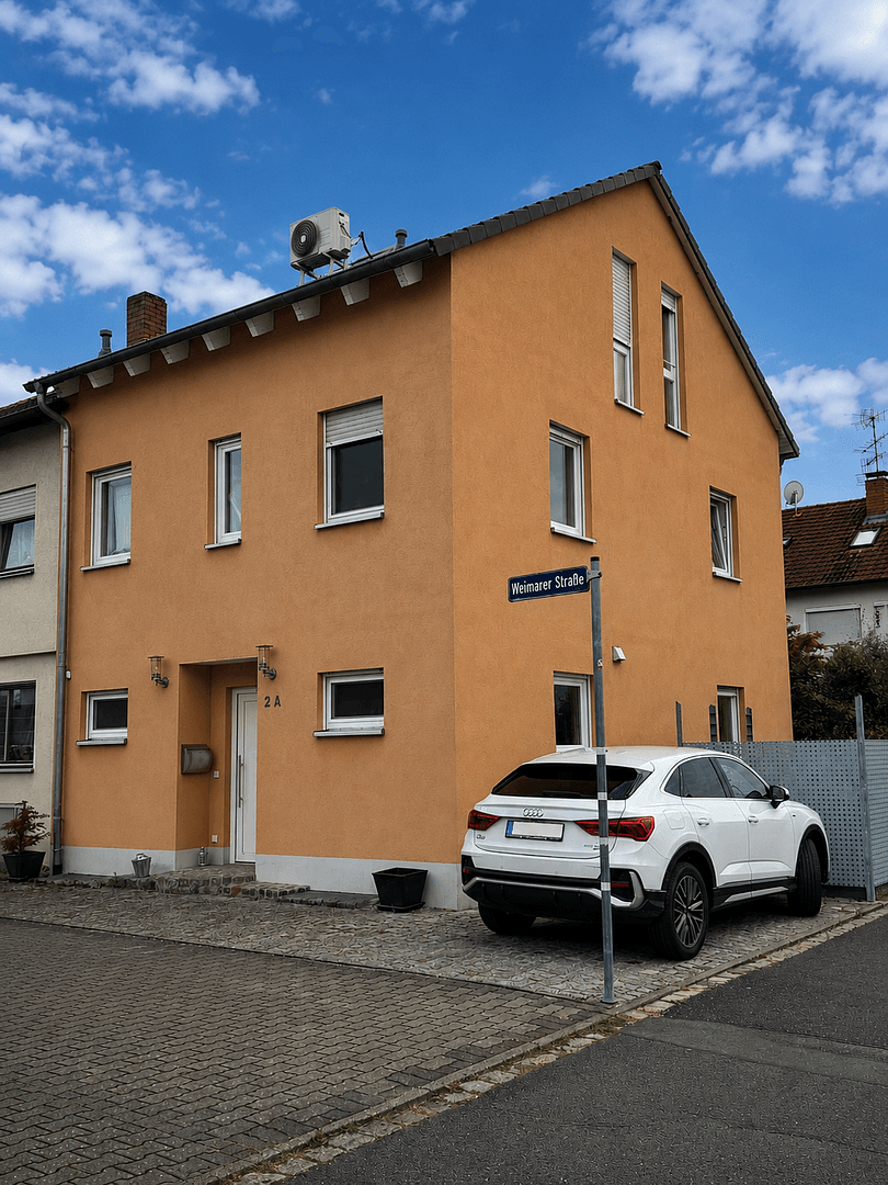 Prenájom domu 112 m², pozemek 162 m², Baiersdorf, Bavorsko Prenájom domu 112 m², pozemek 162 m², Baiersdorf, Bavorsko