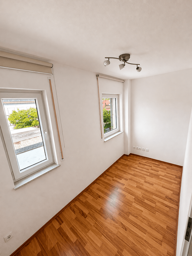 Prenájom domu 112 m², pozemek 162 m², Baiersdorf, Bavorsko Prenájom domu 112 m², pozemek 162 m², Baiersdorf, Bavorsko