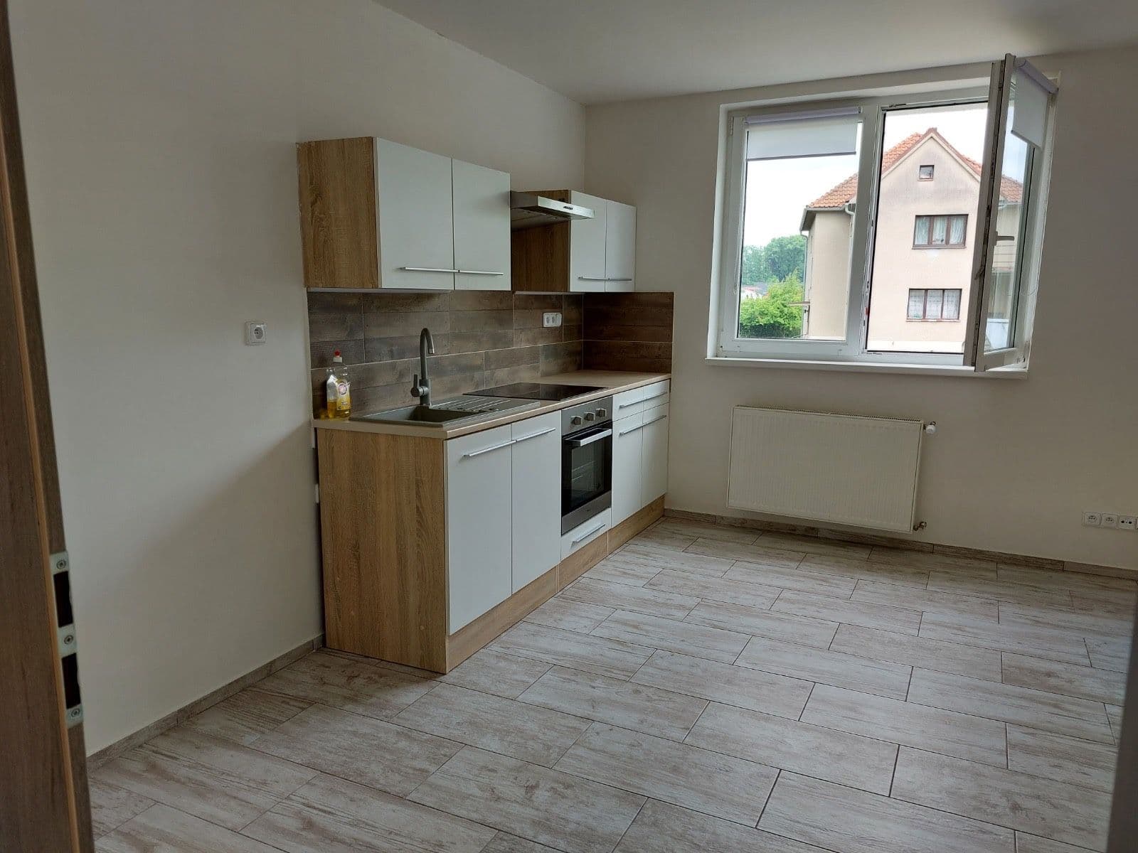 Prenájom bytu 2-izbový 70 m², U Obory, Úvaly, Středočeský kraj Prenájom bytu 2-izbový 70 m², U Obory, Úvaly, Středočeský kraj